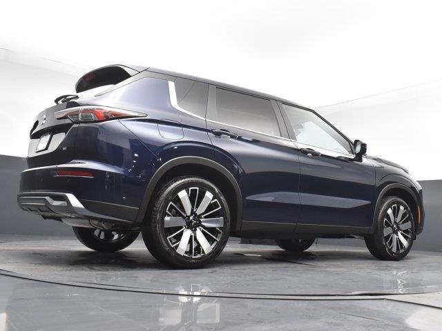 2025 Mitsubishi Outlander SE, available for sale in Woodside, New York | Drive Central. Woodside, New York 2025 Mitsubishi Outlander SE, available for sale in Woodside, New York | Drive Central. Woodside, New York
