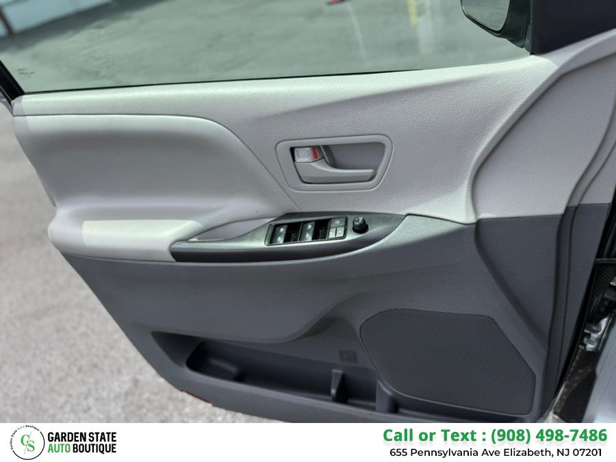2018 Toyota Sienna L FWD 7-Passenger (Natl), available for sale in Elizabeth, New Jersey | Garden State Auto Boutique. Elizabeth, New Jersey 2018 Toyota Sienna L FWD 7-Passenger (Natl), available for sale in Elizabeth, New Jersey | Garden State Auto Boutique. Elizabeth, New Jersey