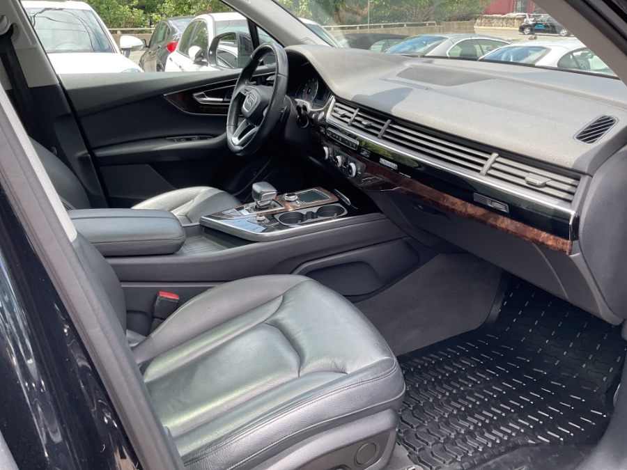 2018 Audi Q7 3.0 TFSI Premium Plus, available for sale in Waterbury, Connecticut | Jim Juliani Motors. Waterbury, Connecticut 2018 Audi Q7 3.0 TFSI Premium Plus, available for sale in Waterbury, Connecticut | Jim Juliani Motors. Waterbury, Connecticut
