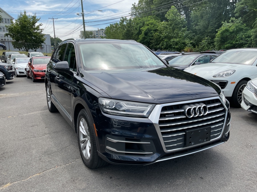 Used 2018 Audi Q7 in Waterbury, Connecticut | Jim Juliani Motors. Waterbury, Connecticut