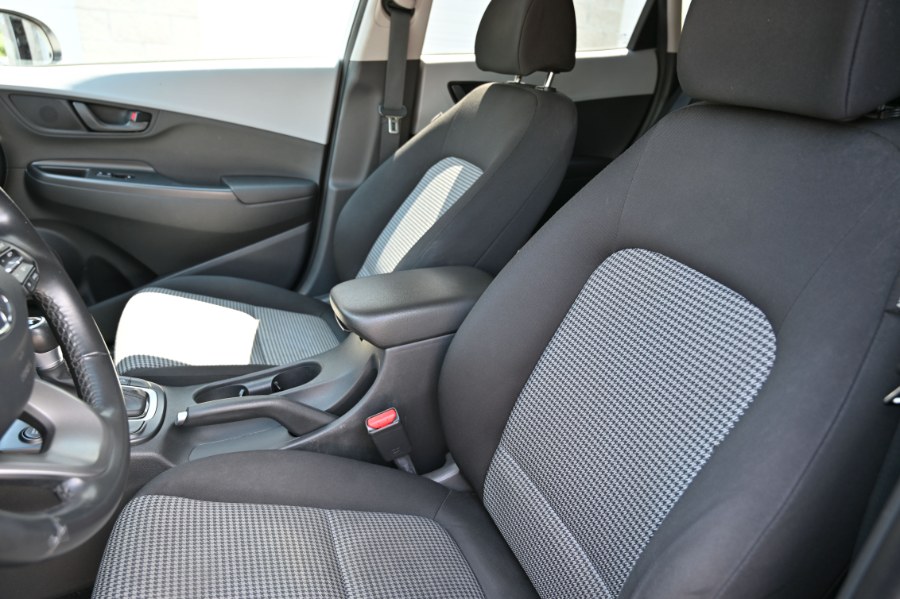 2021 Hyundai Kona SEL Plus Auto, available for sale in Waterbury, Connecticut | Highline Car Connection. Waterbury, Connecticut 2021 Hyundai Kona SEL Plus Auto, available for sale in Waterbury, Connecticut | Highline Car Connection. Waterbury, Connecticut