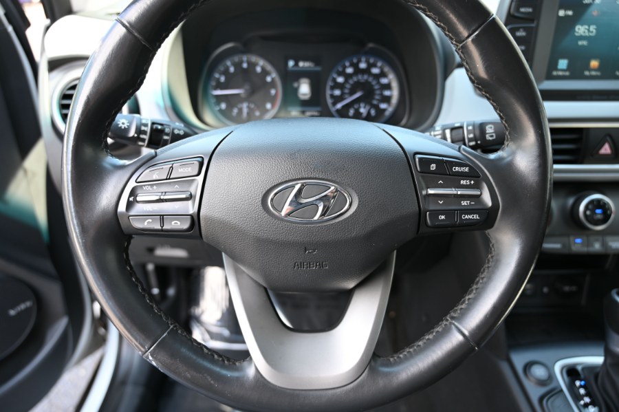 2021 Hyundai Kona SEL Plus Auto, available for sale in Waterbury, Connecticut | Highline Car Connection. Waterbury, Connecticut 2021 Hyundai Kona SEL Plus Auto, available for sale in Waterbury, Connecticut | Highline Car Connection. Waterbury, Connecticut