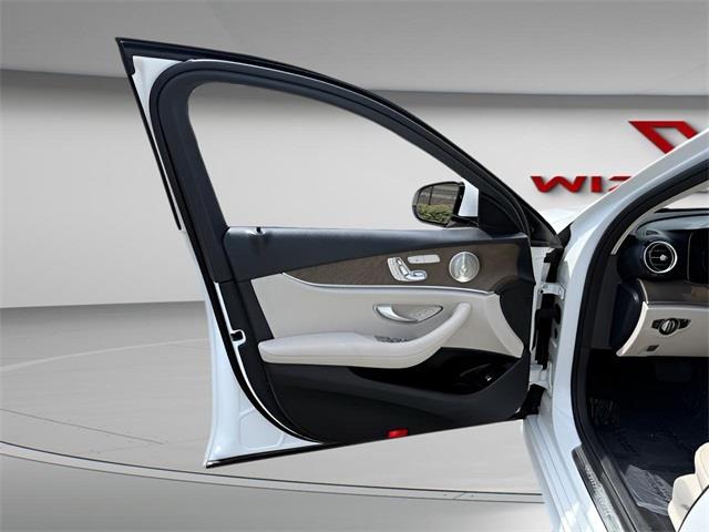 2021 Mercedes-benz E-class E 350, available for sale in Stratford, Connecticut | Wiz Leasing Inc. Stratford, Connecticut 2021 Mercedes-benz E-class E 350, available for sale in Stratford, Connecticut | Wiz Leasing Inc. Stratford, Connecticut