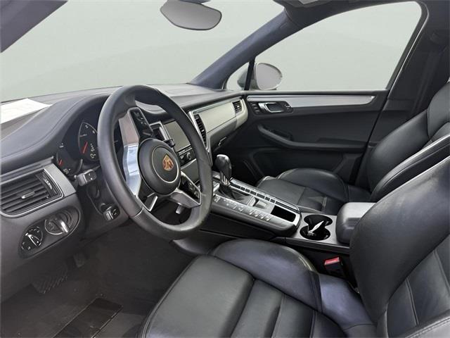 2015 Porsche Macan Turbo, available for sale in Stratford, Connecticut | Wiz Leasing Inc. Stratford, Connecticut 2015 Porsche Macan Turbo, available for sale in Stratford, Connecticut | Wiz Leasing Inc. Stratford, Connecticut