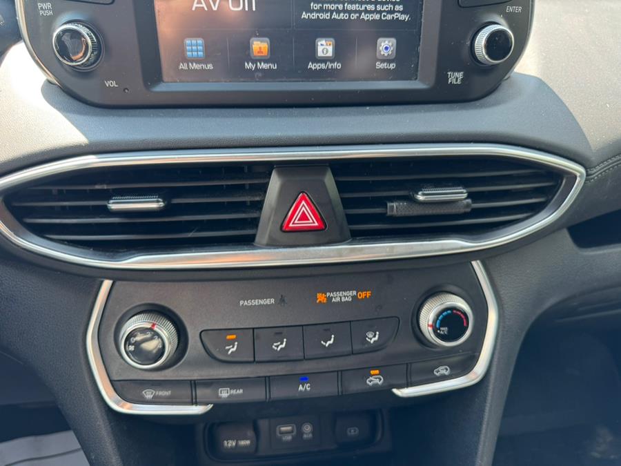 2020 Hyundai Santa Fe SE 2.4L Auto AWD, available for sale in Waterbury, Connecticut | Platinum Auto Care. Waterbury, Connecticut 2020 Hyundai Santa Fe SE 2.4L Auto AWD, available for sale in Waterbury, Connecticut | Platinum Auto Care. Waterbury, Connecticut