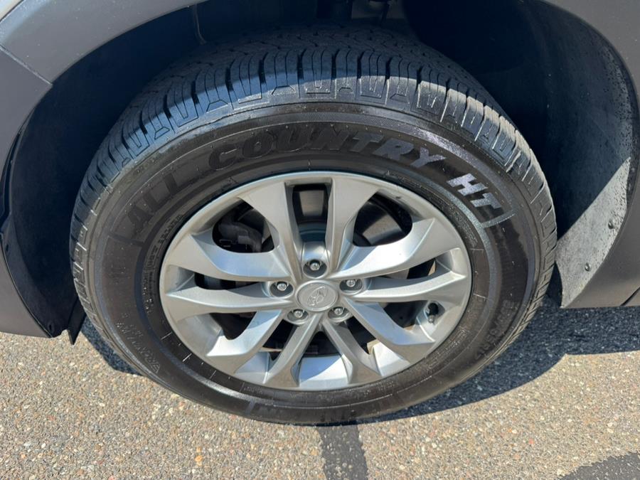 2020 Hyundai Santa Fe SE 2.4L Auto AWD, available for sale in Waterbury, Connecticut | Platinum Auto Care. Waterbury, Connecticut 2020 Hyundai Santa Fe SE 2.4L Auto AWD, available for sale in Waterbury, Connecticut | Platinum Auto Care. Waterbury, Connecticut