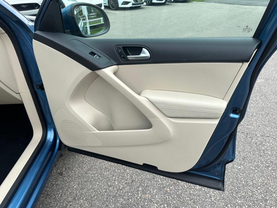 2017 Volkswagen Tiguan 2.0T Wolfsburg Edition 4MOTION, available for sale in South Windsor, Connecticut | Mike And Tony Auto Sales, Inc. South Windsor, Connecticut 2017 Volkswagen Tiguan 2.0T Wolfsburg Edition 4MOTION, available for sale in South Windsor, Connecticut | Mike And Tony Auto Sales, Inc. South Windsor, Connecticut