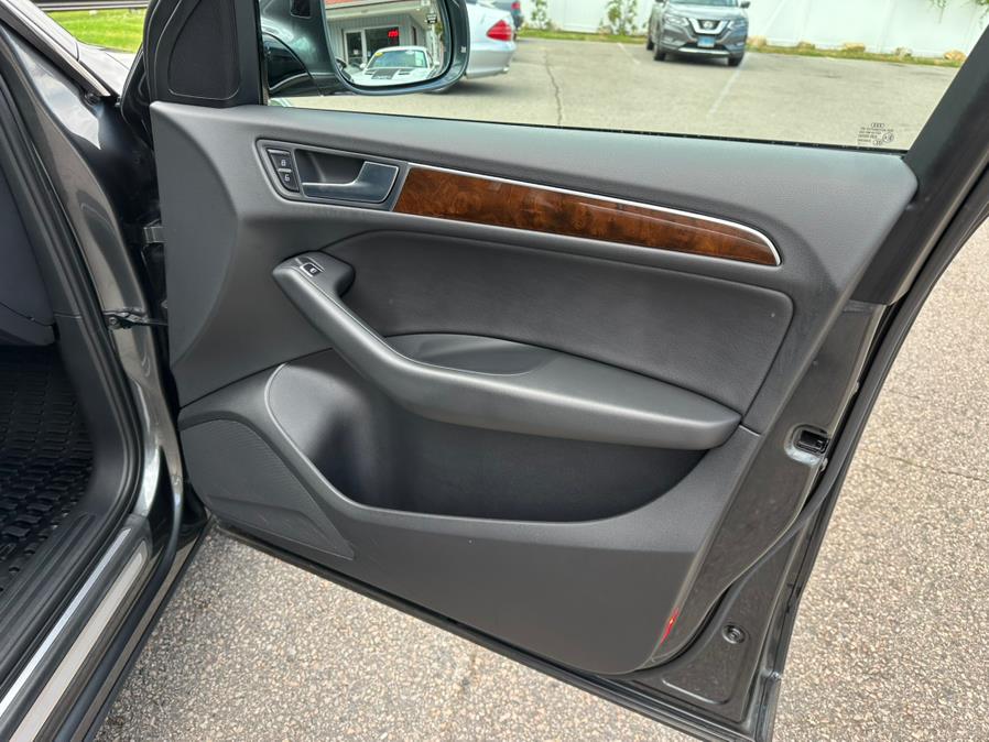 2015 Audi Q5 quattro 4dr 2.0T Premium Plus, available for sale in South Windsor, Connecticut | Mike And Tony Auto Sales, Inc. South Windsor, Connecticut 2015 Audi Q5 quattro 4dr 2.0T Premium Plus, available for sale in South Windsor, Connecticut | Mike And Tony Auto Sales, Inc. South Windsor, Connecticut