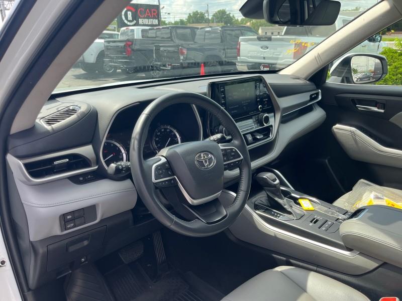 2022 Toyota Highlander XLE AWD, available for sale in Maple Shade, New Jersey | Car Revolution. Maple Shade, New Jersey 2022 Toyota Highlander XLE AWD, available for sale in Maple Shade, New Jersey | Car Revolution. Maple Shade, New Jersey