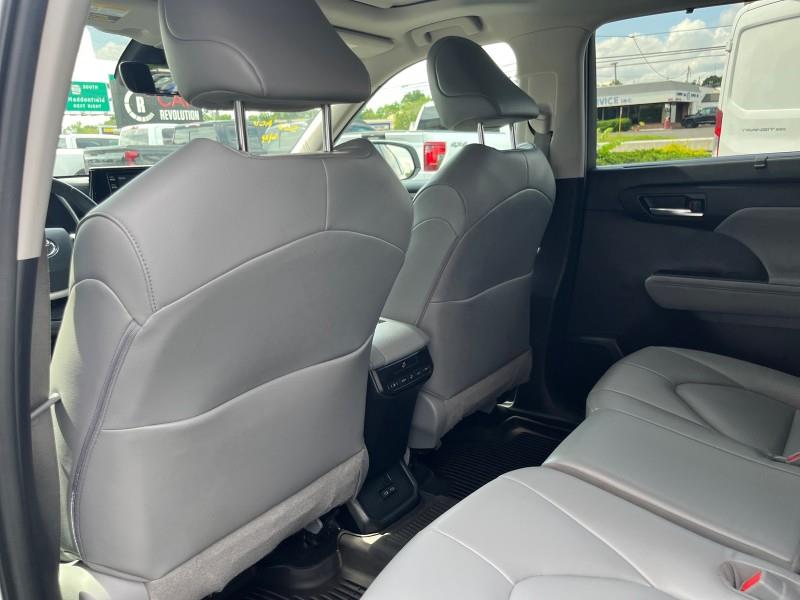 2022 Toyota Highlander XLE AWD, available for sale in Maple Shade, New Jersey | Car Revolution. Maple Shade, New Jersey 2022 Toyota Highlander XLE AWD, available for sale in Maple Shade, New Jersey | Car Revolution. Maple Shade, New Jersey