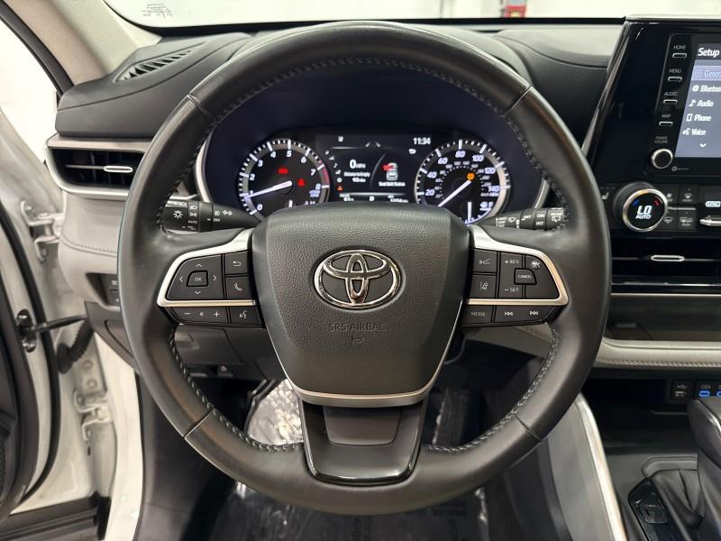 2022 Toyota Highlander XLE AWD, available for sale in Maple Shade, New Jersey | Car Revolution. Maple Shade, New Jersey 2022 Toyota Highlander XLE AWD, available for sale in Maple Shade, New Jersey | Car Revolution. Maple Shade, New Jersey