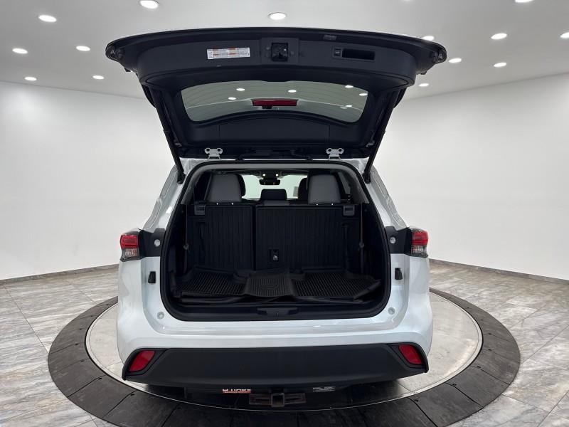 2022 Toyota Highlander XLE AWD, available for sale in Maple Shade, New Jersey | Car Revolution. Maple Shade, New Jersey 2022 Toyota Highlander XLE AWD, available for sale in Maple Shade, New Jersey | Car Revolution. Maple Shade, New Jersey