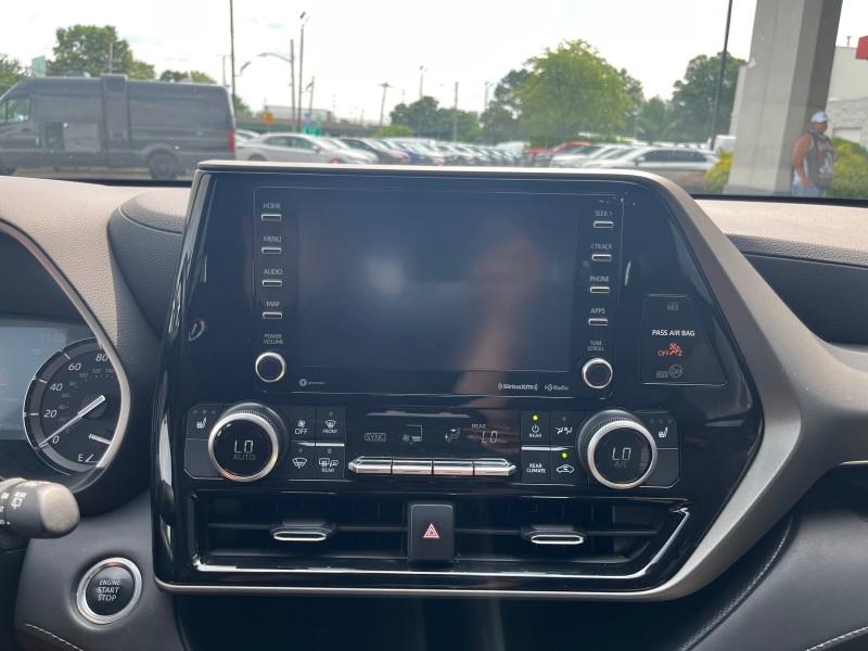 2021 Toyota Highlander XLE AWD, available for sale in Maple Shade, New Jersey | Car Revolution. Maple Shade, New Jersey 2021 Toyota Highlander XLE AWD, available for sale in Maple Shade, New Jersey | Car Revolution. Maple Shade, New Jersey