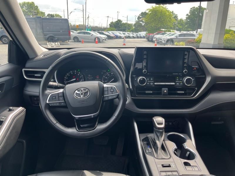 2021 Toyota Highlander XLE AWD, available for sale in Maple Shade, New Jersey | Car Revolution. Maple Shade, New Jersey 2021 Toyota Highlander XLE AWD, available for sale in Maple Shade, New Jersey | Car Revolution. Maple Shade, New Jersey