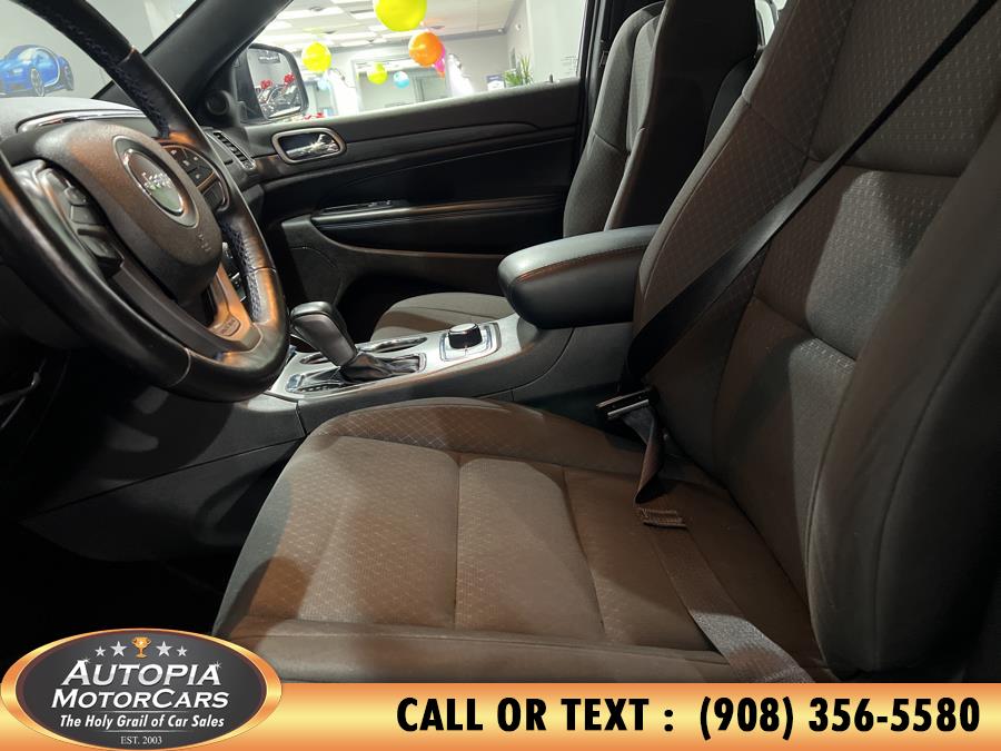 2018 Jeep Grand Cherokee Laredo E photo 11