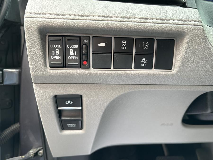 2018 Honda Odyssey EX-L Minivan 4D, available for sale in NEW BRITAIN, Connecticut | Prestige Auto Superstore. NEW BRITAIN, Connecticut 2018 Honda Odyssey EX-L Minivan 4D, available for sale in NEW BRITAIN, Connecticut | Prestige Auto Superstore. NEW BRITAIN, Connecticut