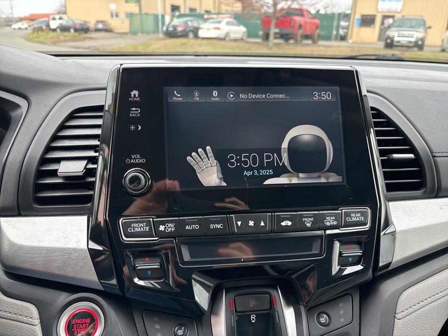 2018 Honda Odyssey EX-L Minivan 4D, available for sale in NEW BRITAIN, Connecticut | Prestige Auto Superstore. NEW BRITAIN, Connecticut 2018 Honda Odyssey EX-L Minivan 4D, available for sale in NEW BRITAIN, Connecticut | Prestige Auto Superstore. NEW BRITAIN, Connecticut