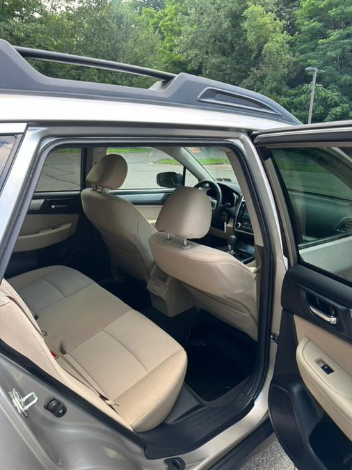 2019 Subaru Outback 2.5i Premium, available for sale in New Britain, Connecticut | Supreme Automotive. New Britain, Connecticut 2019 Subaru Outback 2.5i Premium, available for sale in New Britain, Connecticut | Supreme Automotive. New Britain, Connecticut
