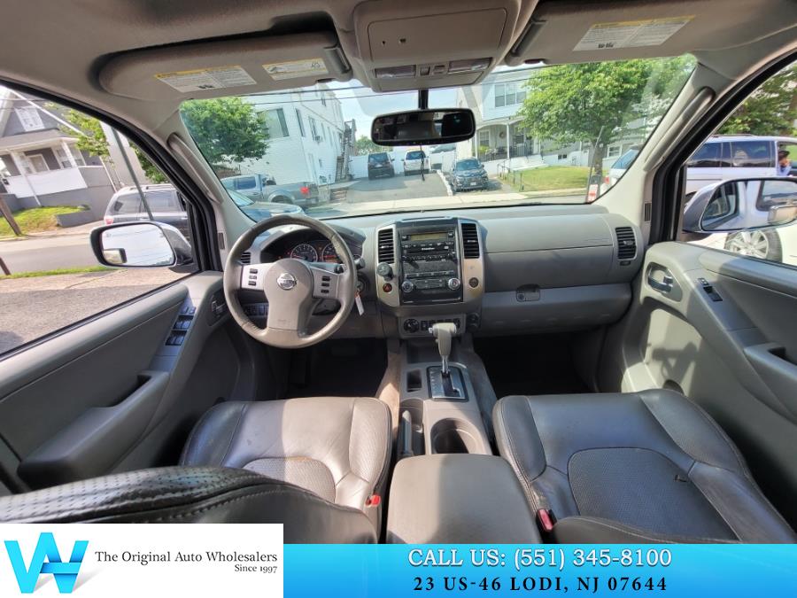 2011 Nissan Frontier 4WD Crew Cab SWB Auto SL, available for sale in Lodi, New Jersey | AW Auto & Truck Wholesalers, Inc. Lodi, New Jersey 2011 Nissan Frontier 4WD Crew Cab SWB Auto SL, available for sale in Lodi, New Jersey | AW Auto & Truck Wholesalers, Inc. Lodi, New Jersey