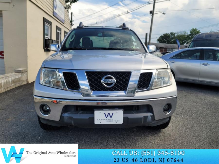 2011 Nissan Frontier 4WD Crew Cab SWB Auto SL, available for sale in Lodi, New Jersey | AW Auto & Truck Wholesalers, Inc. Lodi, New Jersey 2011 Nissan Frontier 4WD Crew Cab SWB Auto SL, available for sale in Lodi, New Jersey | AW Auto & Truck Wholesalers, Inc. Lodi, New Jersey