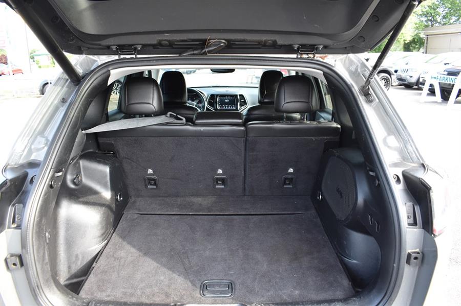2019 Jeep Cherokee LIMITED, available for sale in Patchogue, New York | 112 Auto Plaza. Patchogue, New York 2019 Jeep Cherokee LIMITED, available for sale in Patchogue, New York | 112 Auto Plaza. Patchogue, New York