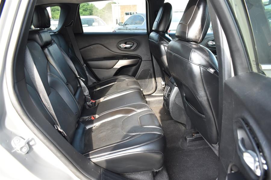 2019 Jeep Cherokee LIMITED, available for sale in Patchogue, New York | 112 Auto Plaza. Patchogue, New York 2019 Jeep Cherokee LIMITED, available for sale in Patchogue, New York | 112 Auto Plaza. Patchogue, New York