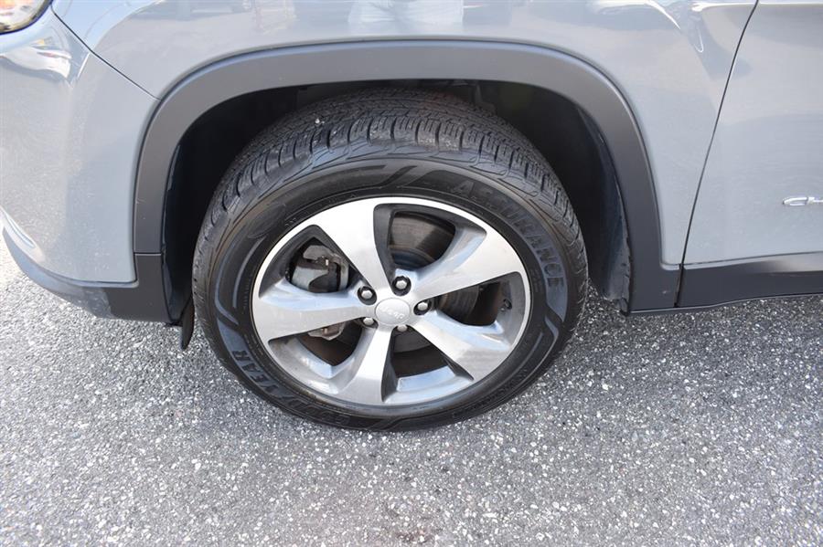2019 Jeep Cherokee LIMITED, available for sale in Patchogue, New York | 112 Auto Plaza. Patchogue, New York 2019 Jeep Cherokee LIMITED, available for sale in Patchogue, New York | 112 Auto Plaza. Patchogue, New York