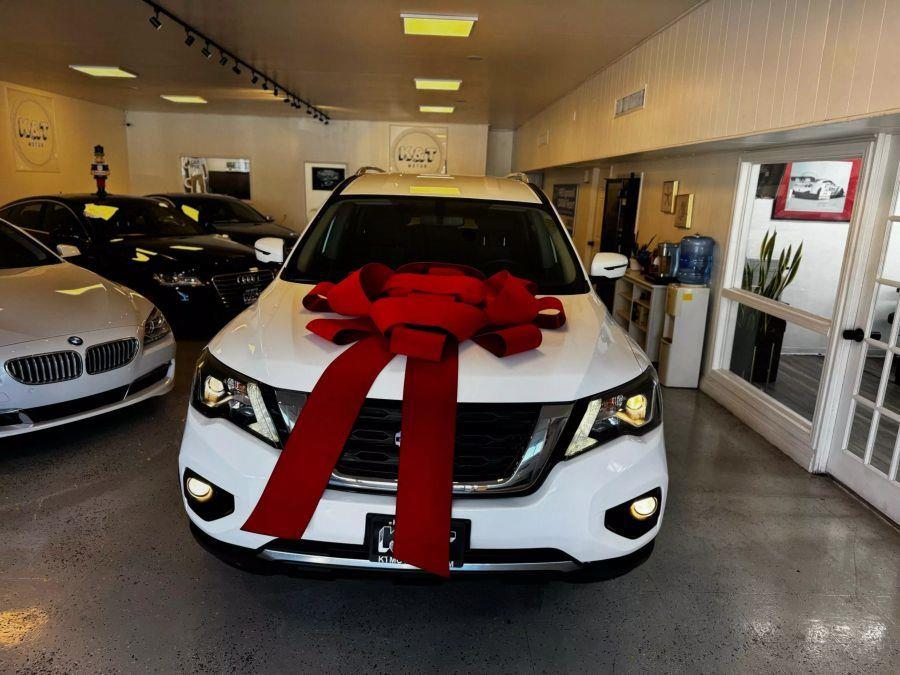 2018 Nissan Pathfinder SV Sport Utility 4D, available for sale in Santa Ana, California | K&T Motor LLC. Santa Ana, California 2018 Nissan Pathfinder SV Sport Utility 4D, available for sale in Santa Ana, California | K&T Motor LLC. Santa Ana, California