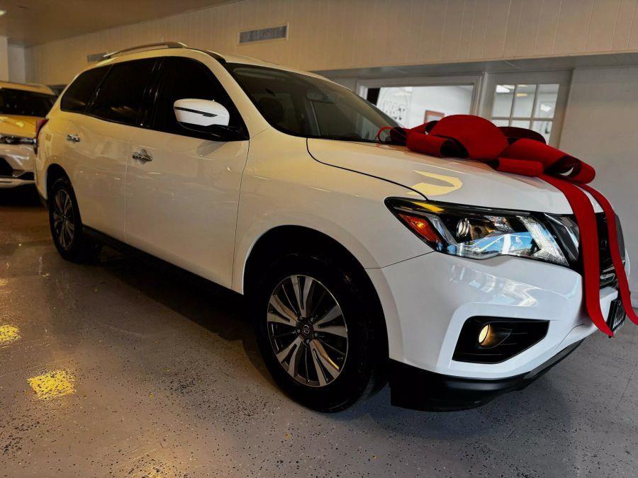 2018 Nissan Pathfinder SV Sport Utility 4D, available for sale in Santa Ana, California | K&T Motor LLC. Santa Ana, California 2018 Nissan Pathfinder SV Sport Utility 4D, available for sale in Santa Ana, California | K&T Motor LLC. Santa Ana, California