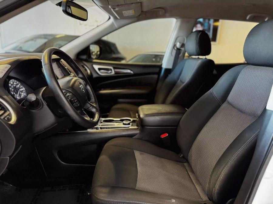 2018 Nissan Pathfinder SV Sport Utility 4D, available for sale in Santa Ana, California | K&T Motor LLC. Santa Ana, California 2018 Nissan Pathfinder SV Sport Utility 4D, available for sale in Santa Ana, California | K&T Motor LLC. Santa Ana, California