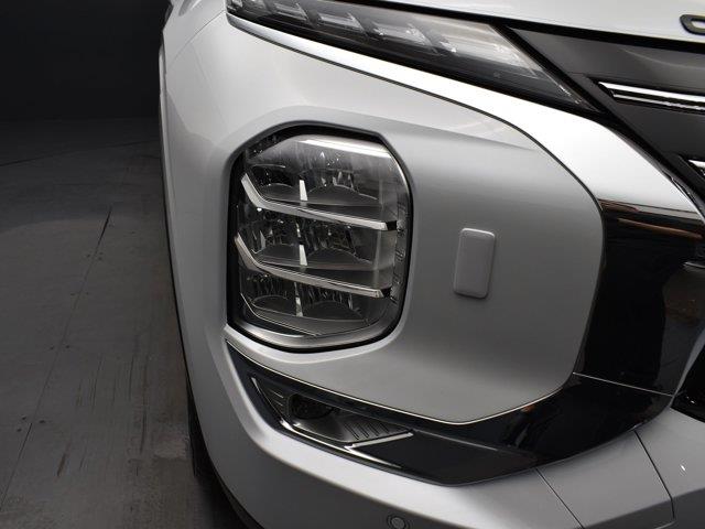 2025 Mitsubishi Outlander SE, available for sale in Woodside, New York | Drive Central. Woodside, New York 2025 Mitsubishi Outlander SE, available for sale in Woodside, New York | Drive Central. Woodside, New York