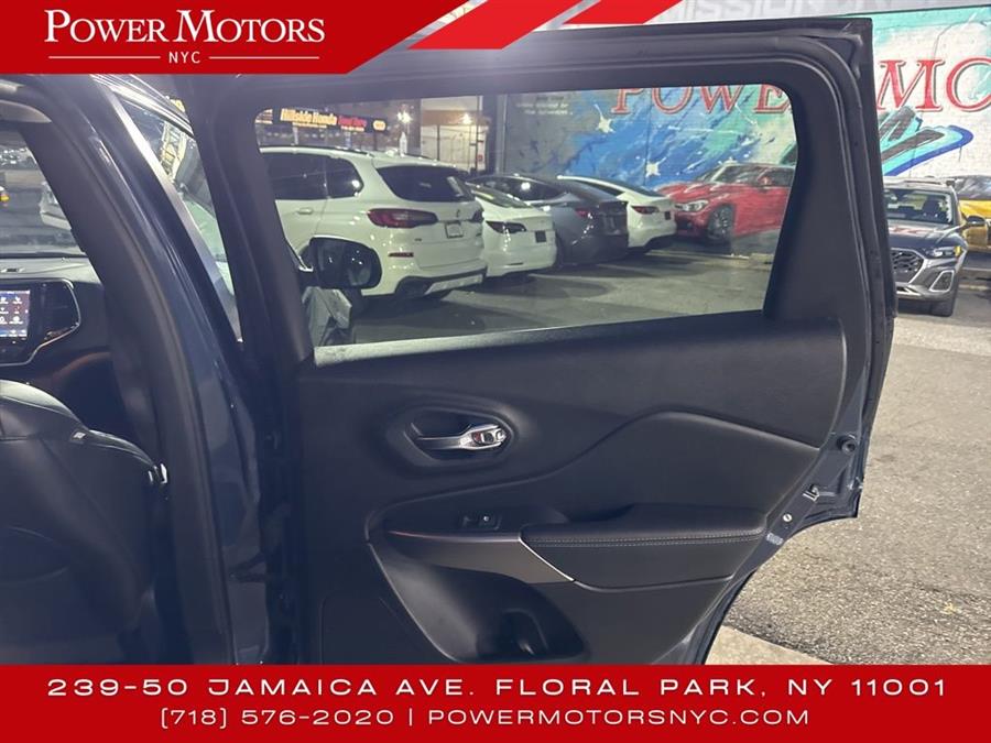 2021 Jeep Cherokee Limited, available for sale in Floral Park, New York | Shop Auto NY. Floral Park, New York 2021 Jeep Cherokee Limited, available for sale in Floral Park, New York | Shop Auto NY. Floral Park, New York