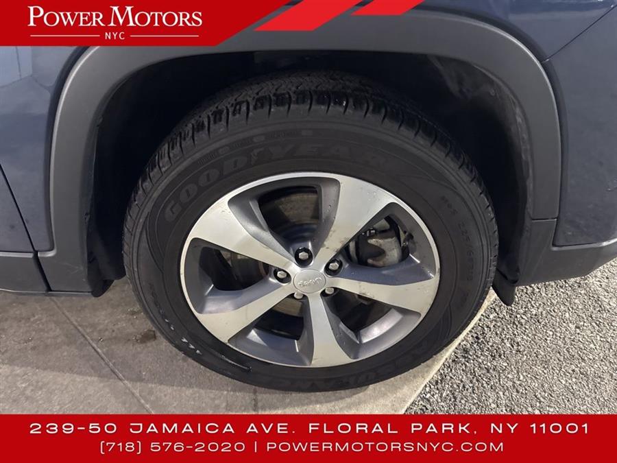 2021 Jeep Cherokee Limited, available for sale in Floral Park, New York | Shop Auto NY. Floral Park, New York 2021 Jeep Cherokee Limited, available for sale in Floral Park, New York | Shop Auto NY. Floral Park, New York