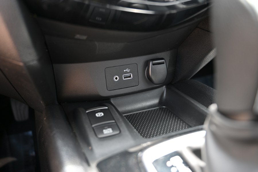 2021 Nissan Rogue Sport AWD SL, available for sale in Waterbury, Connecticut | Highline Car Connection. Waterbury, Connecticut 2021 Nissan Rogue Sport AWD SL, available for sale in Waterbury, Connecticut | Highline Car Connection. Waterbury, Connecticut