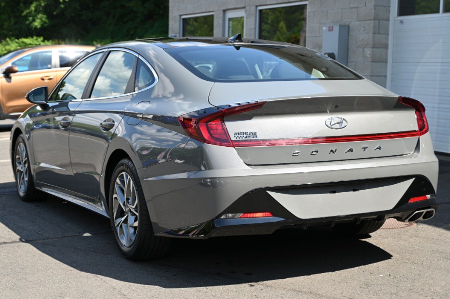 2022 Hyundai Sonata SEL 2.5L, available for sale in Waterbury, Connecticut | Highline Car Connection. Waterbury, Connecticut 2022 Hyundai Sonata SEL 2.5L, available for sale in Waterbury, Connecticut | Highline Car Connection. Waterbury, Connecticut