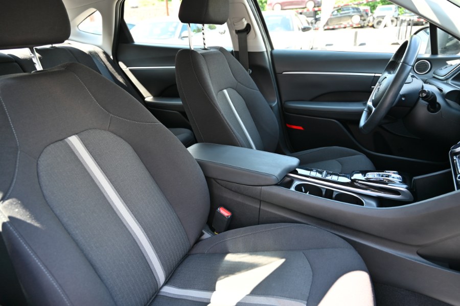 2022 Hyundai Sonata SEL 2.5L, available for sale in Waterbury, Connecticut | Highline Car Connection. Waterbury, Connecticut 2022 Hyundai Sonata SEL 2.5L, available for sale in Waterbury, Connecticut | Highline Car Connection. Waterbury, Connecticut