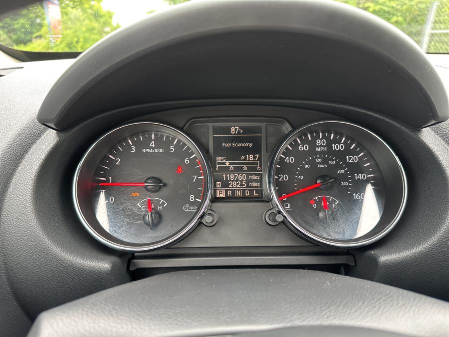 2011 Nissan Rogue AWD 4dr S, available for sale in Milford, Connecticut | Dealertown Auto Wholesalers. Milford, Connecticut 2011 Nissan Rogue AWD 4dr S, available for sale in Milford, Connecticut | Dealertown Auto Wholesalers. Milford, Connecticut