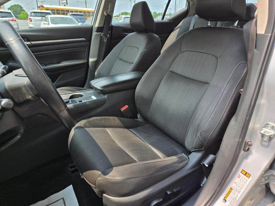 2019 Nissan Altima 2.5 SV Sedan, available for sale in Temple Hills, Maryland | Temple Hills Used Car. Temple Hills, Maryland 2019 Nissan Altima 2.5 SV Sedan, available for sale in Temple Hills, Maryland | Temple Hills Used Car. Temple Hills, Maryland