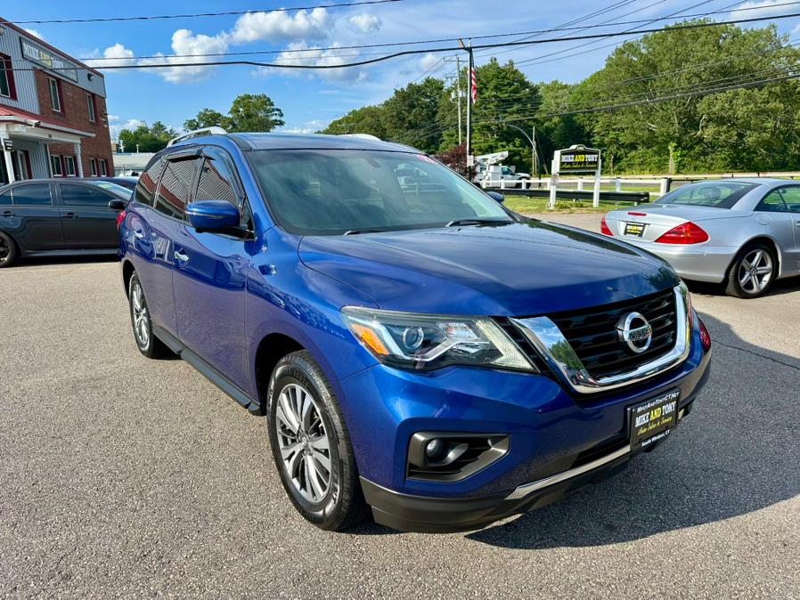 2017 Nissan Pathfinder 4x4 S, available for sale in South Windsor, Connecticut | Mike And Tony Auto Sales, Inc. South Windsor, Connecticut 2017 Nissan Pathfinder 4x4 S, available for sale in South Windsor, Connecticut | Mike And Tony Auto Sales, Inc. South Windsor, Connecticut