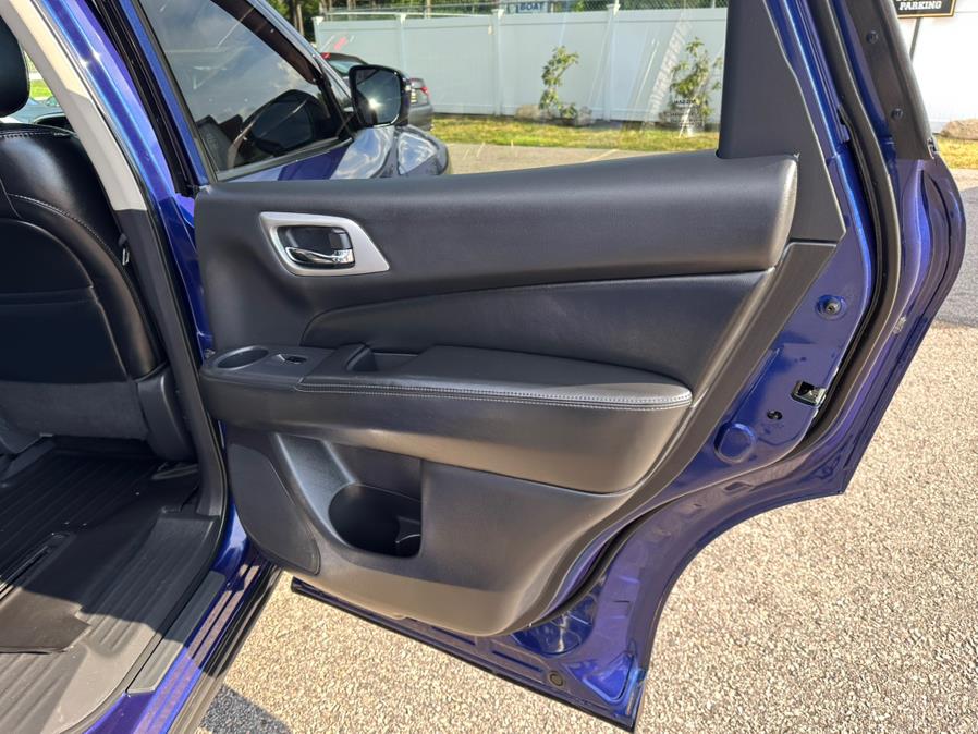 2017 Nissan Pathfinder 4x4 S, available for sale in South Windsor, Connecticut | Mike And Tony Auto Sales, Inc. South Windsor, Connecticut 2017 Nissan Pathfinder 4x4 S, available for sale in South Windsor, Connecticut | Mike And Tony Auto Sales, Inc. South Windsor, Connecticut
