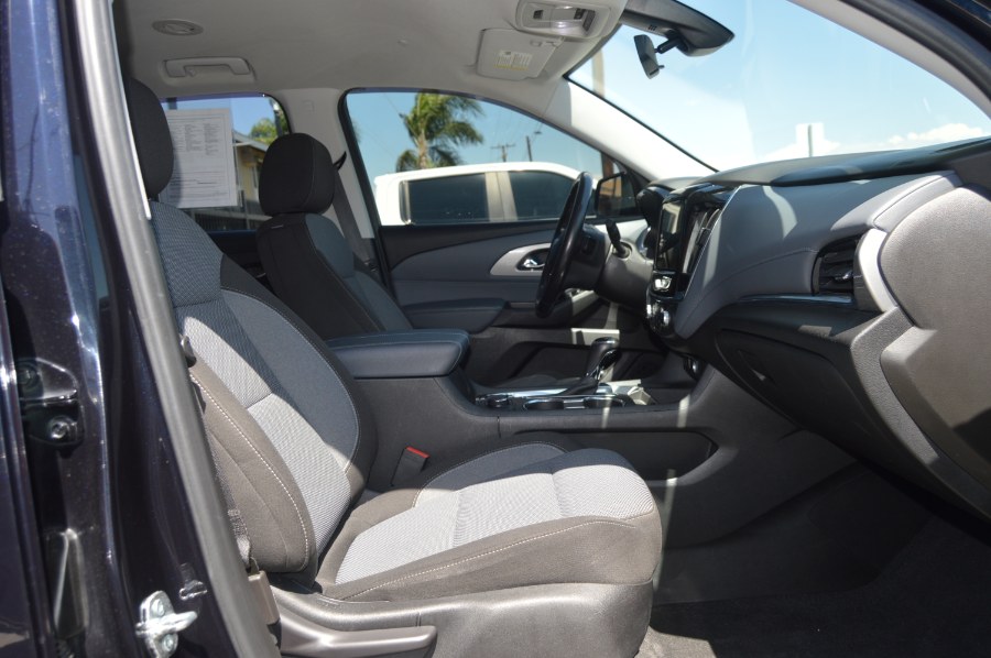 2020 Chevrolet Traverse AWD 4dr LT Cloth w/1LT, available for sale in Moreno Valley, California | Fusion Motors Inc. Moreno Valley, California 2020 Chevrolet Traverse AWD 4dr LT Cloth w/1LT, available for sale in Moreno Valley, California | Fusion Motors Inc. Moreno Valley, California