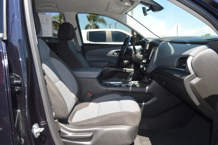 2020 Chevrolet Traverse AWD 4dr LT Cloth w/1LT, available for sale in Moreno Valley, California | Fusion Motors Inc. Moreno Valley, California 2020 Chevrolet Traverse AWD 4dr LT Cloth w/1LT, available for sale in Moreno Valley, California | Fusion Motors Inc. Moreno Valley, California