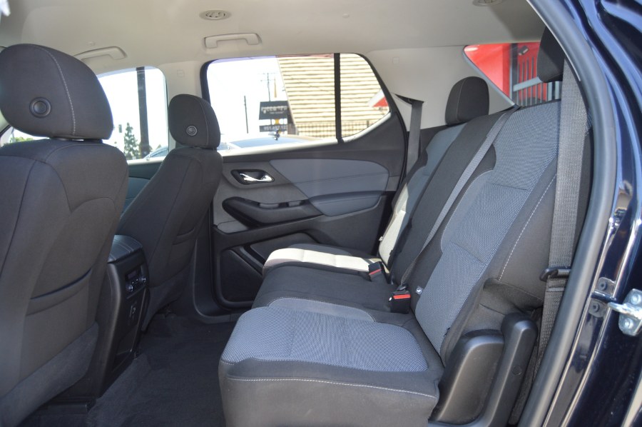 2020 Chevrolet Traverse AWD 4dr LT Cloth w/1LT, available for sale in Moreno Valley, California | Fusion Motors Inc. Moreno Valley, California 2020 Chevrolet Traverse AWD 4dr LT Cloth w/1LT, available for sale in Moreno Valley, California | Fusion Motors Inc. Moreno Valley, California