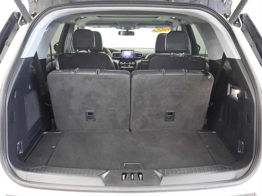 2022 Ford Explorer LIMITED, available for sale in Paterson, New Jersey | Fast Track Motors. Paterson, New Jersey 2022 Ford Explorer LIMITED, available for sale in Paterson, New Jersey | Fast Track Motors. Paterson, New Jersey