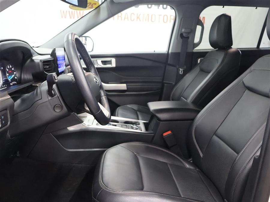 2022 Ford Explorer LIMITED, available for sale in Paterson, New Jersey | Fast Track Motors. Paterson, New Jersey 2022 Ford Explorer LIMITED, available for sale in Paterson, New Jersey | Fast Track Motors. Paterson, New Jersey