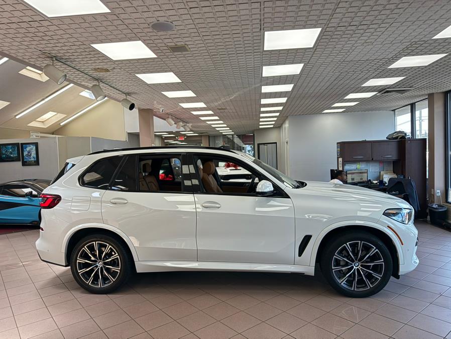 2022 BMW X5 xDrive40i Sports Activity Vehicle, available for sale in Massapequa Park, New York | Power Motors East. Massapequa Park, New York 2022 BMW X5 xDrive40i Sports Activity Vehicle, available for sale in Massapequa Park, New York | Power Motors East. Massapequa Park, New York