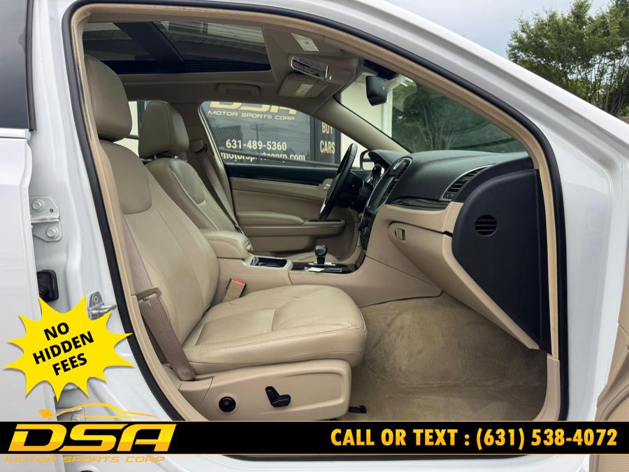 2013 Chrysler 300 4dr Sdn AWD, available for sale in Commack, New York | DSA Motor Sports Corp. Commack, New York 2013 Chrysler 300 4dr Sdn AWD, available for sale in Commack, New York | DSA Motor Sports Corp. Commack, New York