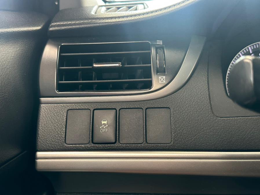 2012 Toyota Camry 4dr Sdn I4 Auto SE (Natl), available for sale in Inwood, New York | 5 Towns Drive. Inwood, New York 2012 Toyota Camry 4dr Sdn I4 Auto SE (Natl), available for sale in Inwood, New York | 5 Towns Drive. Inwood, New York