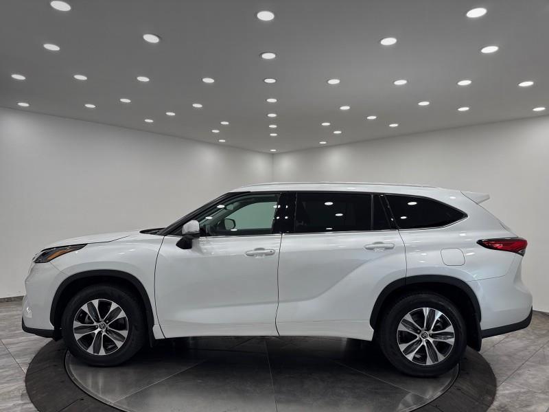 2022 Toyota Highlander XLE AWD, available for sale in Maple Shade, New Jersey | Car Revolution. Maple Shade, New Jersey 2022 Toyota Highlander XLE AWD, available for sale in Maple Shade, New Jersey | Car Revolution. Maple Shade, New Jersey