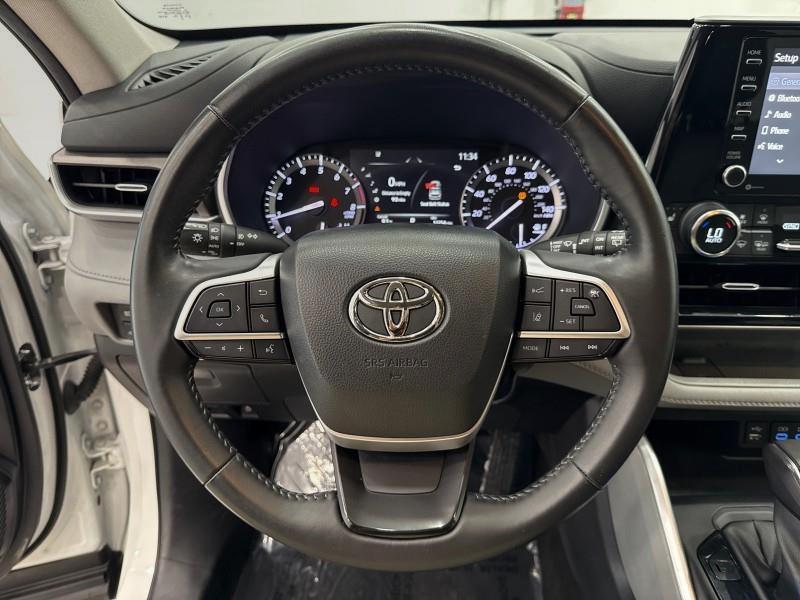 2022 Toyota Highlander XLE AWD, available for sale in Maple Shade, New Jersey | Car Revolution. Maple Shade, New Jersey 2022 Toyota Highlander XLE AWD, available for sale in Maple Shade, New Jersey | Car Revolution. Maple Shade, New Jersey